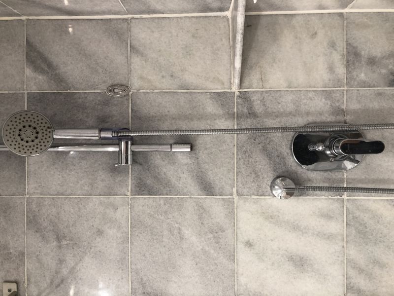 Shower with Compact Fixtures
